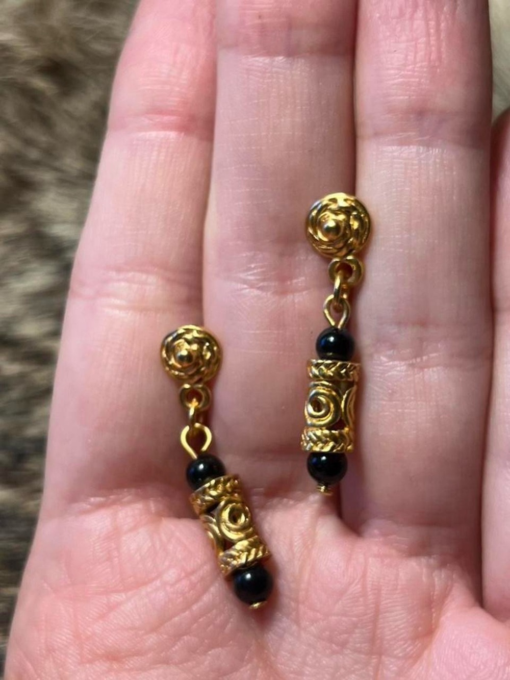 Gold toned 90s Etruscan style drop earrings with black glass or onyx beads